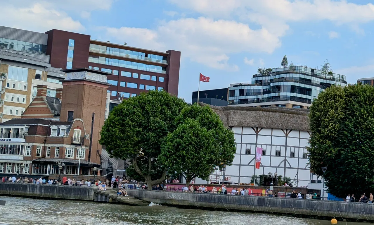 Shakespeare’s Globe Theater from an Uber Boat operated by Thames Clippers