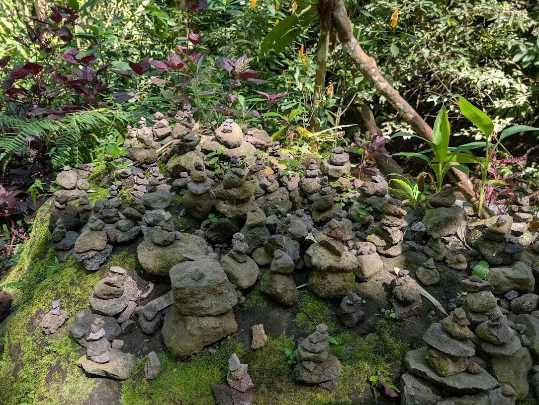 Someone likes putting rocks on top of other rocks almost as much as I do.